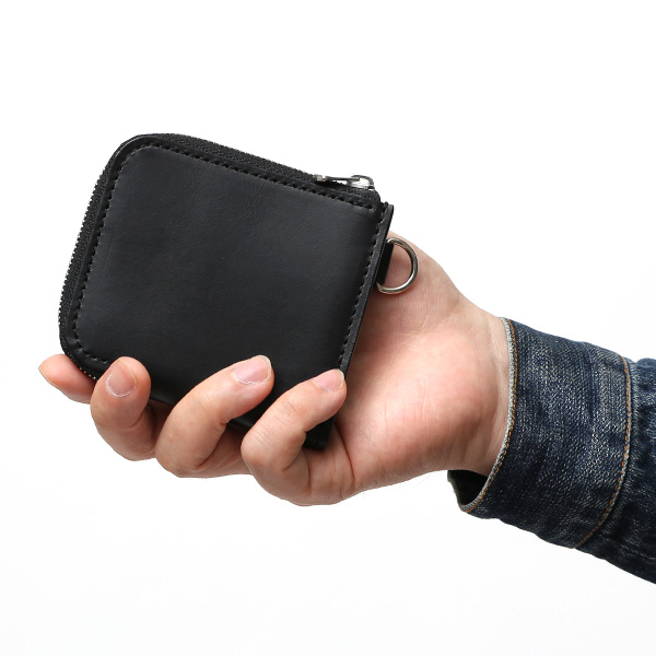  THE WONDER LUST(ワンダーラスト) 日本製 本革 ミニ財布 メンズ ブラック 黒 黒色 Dカン付き チェーン ネックストラップ 取り付け可能 コンパクト 小銭入れ あり プレゼント ブッテーロ レザー ウォレット 国産 ブランド 二つ折り L字ファスナー