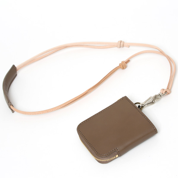  THE WONDER LUST(ワンダーラスト) 日本製 本革 ミニ財布 メンズ ベージュ 肌色 Dカン付き チェーン ネックストラップ 取り付け可能 コンパクト 小銭入れ あり プレゼント ブッテーロ レザー ウォレット 国産 ブランド 二つ折り L字ファスナー