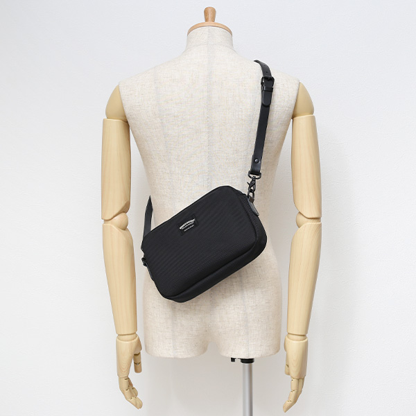 ショルダーバッグ メンズ ブラック 黒 黒色 レディース バリスティックナイロン レザー 本革 日本製 ブランド 鞄 カバン ワンダーバゲージ(WONDER BAGGAGE)