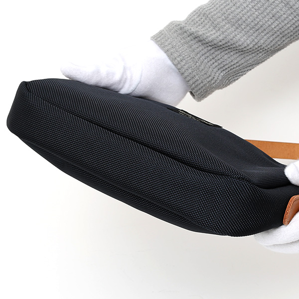  ショルダーバッグ メンズ ブルー ネイビー 青色 レディース バリスティックナイロン レザー 本革 日本製 ブランド 鞄 カバン ワンダーバゲージ(WONDER BAGGAGE)