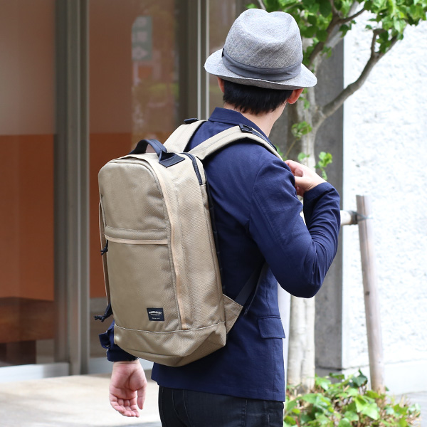  WONDER BAGGAGE グッドマンズシリーズ トレイトパック ベージュ 肌色 リュックサック メンズ レディース バックパック デイパック 日本製 ブランド 自転車 サイクリング チェスト 胸 ベルト 軽量 サイクリングバッグ