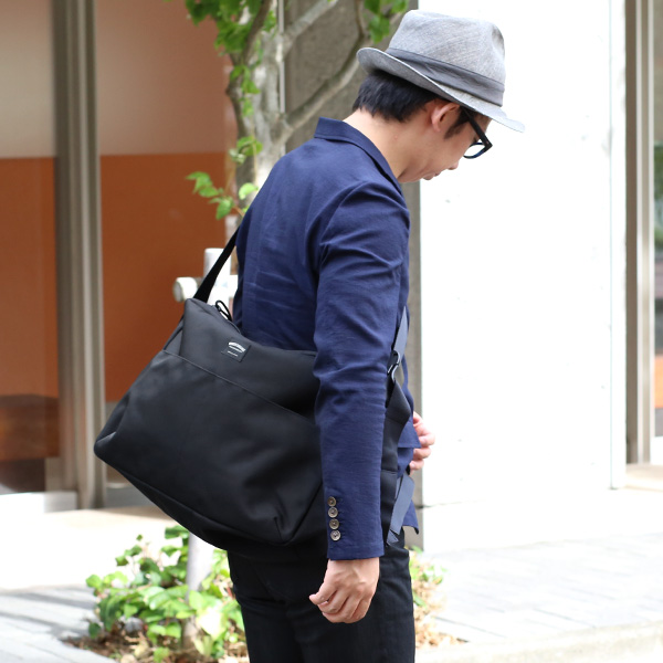 WONDER BAGGAGE グッドマンズシリーズ トレイト ショルダーバッグ ブラック 黒 黒色 メンズ レディース 日本製 ブランド 肩掛け 斜めがけ カバン シンプル 鞄 自転車 サイクリングバッグ チェスト 胸 ウエスト 腰 ベルト 軽量