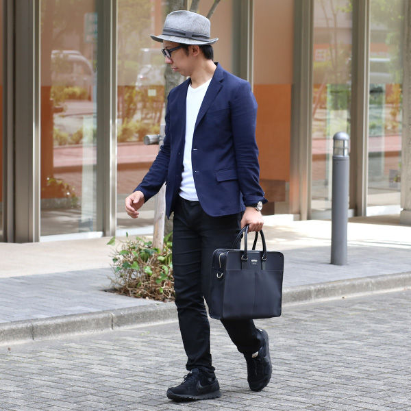  WONDER BAGGAGE グッドマンズシリーズ スクエア ビジネスバッグ ブラック 黒 黒色 ブリーフケース メンズ 本革 レザー 日本製 ブランド レディース ショルダー付き 小さめ 小ぶり A4 高級 上品 軽量 大容量 ワンダーバゲージ