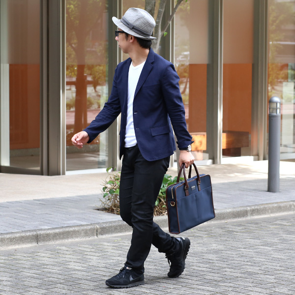  WONDER BAGGAGE グッドマンズシリーズ スクエア ビジネスバッグ チョコ ブラウン 茶 茶色 ブリーフケース メンズ 本革 レザー 日本製 ブランド レディース ショルダー付き 小さめ 小ぶり A4 高級 上品 軽量 大容量 ワンダーバゲージ